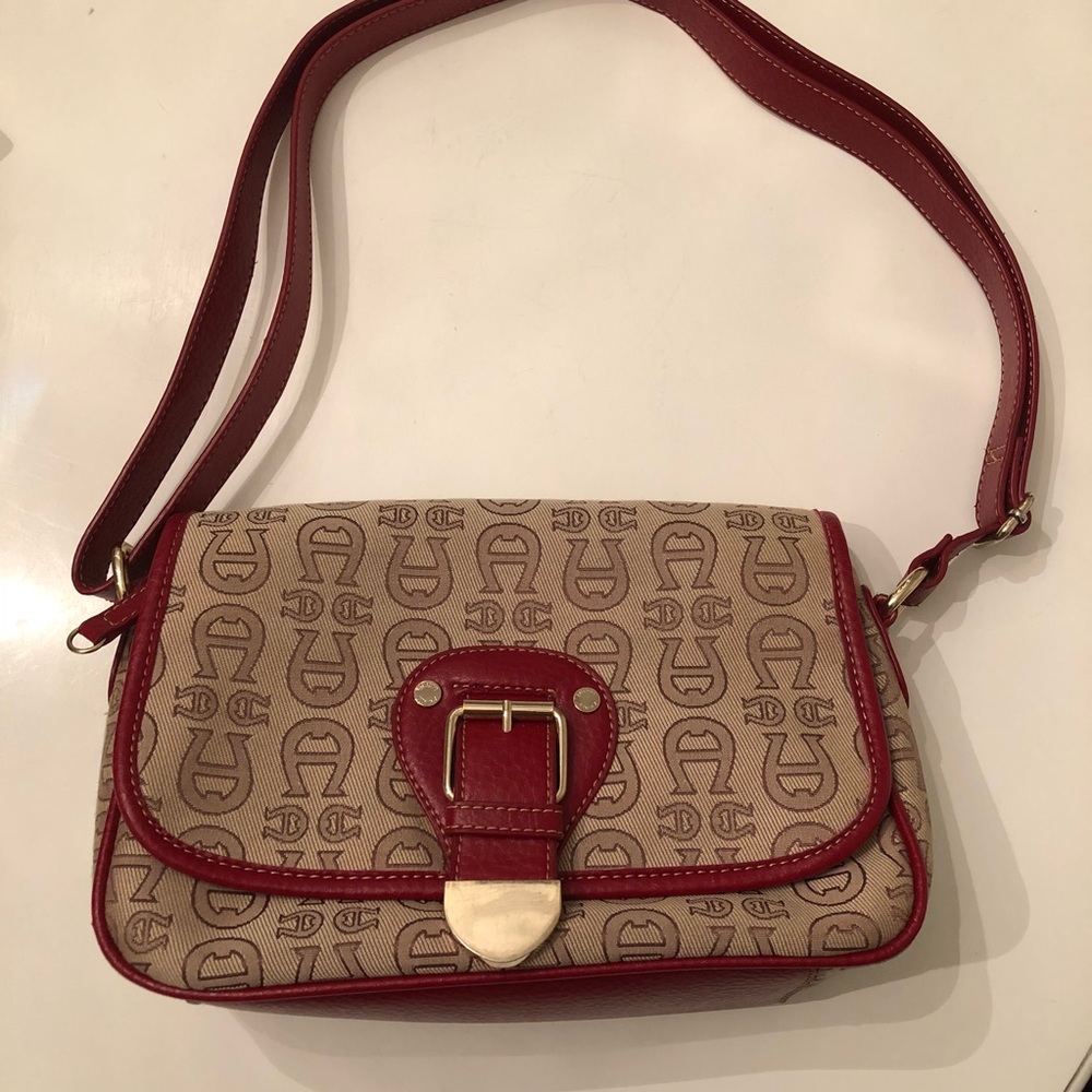 Etienne Aigner crossbody handbag/purse